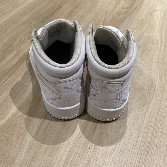 White puma shoes - Picture 3 of 5